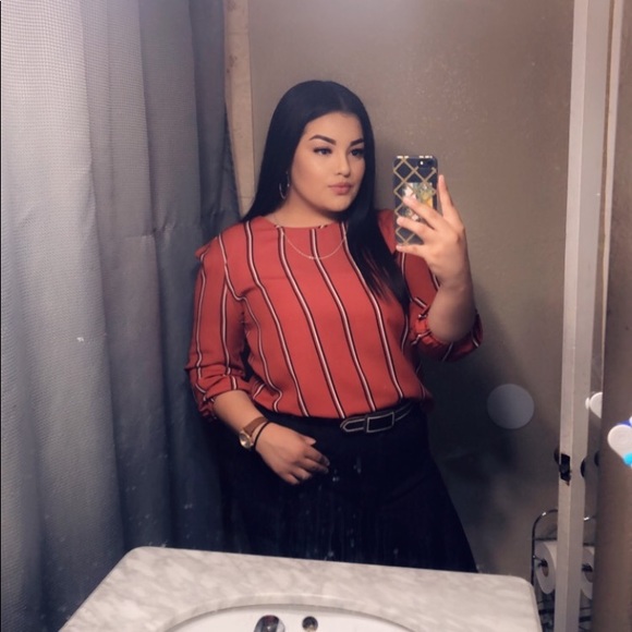 Meet your Posher, Steffanee - Picture 1 of 1